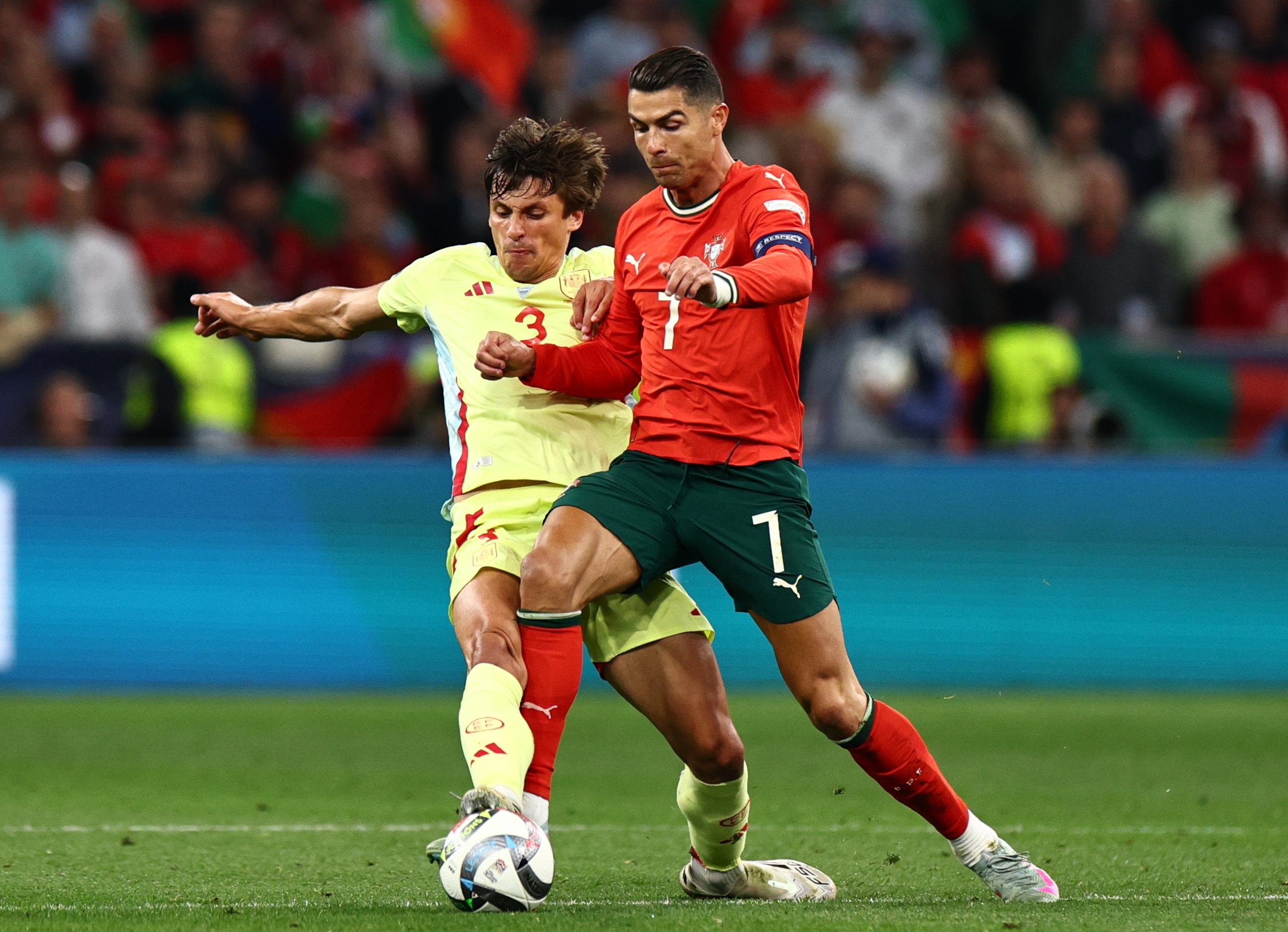 9you娱乐-意大利女足与葡萄牙队在友谊赛中对决