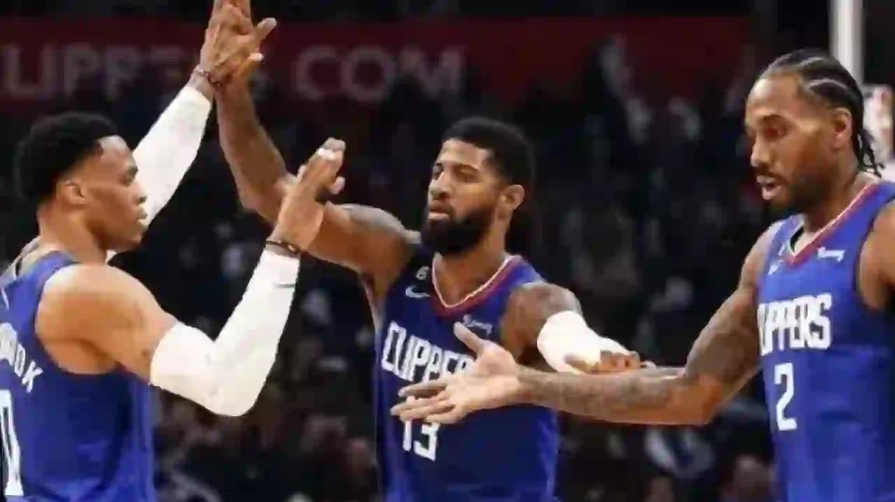 包含快船全队共进退，大胜开拓者的词条