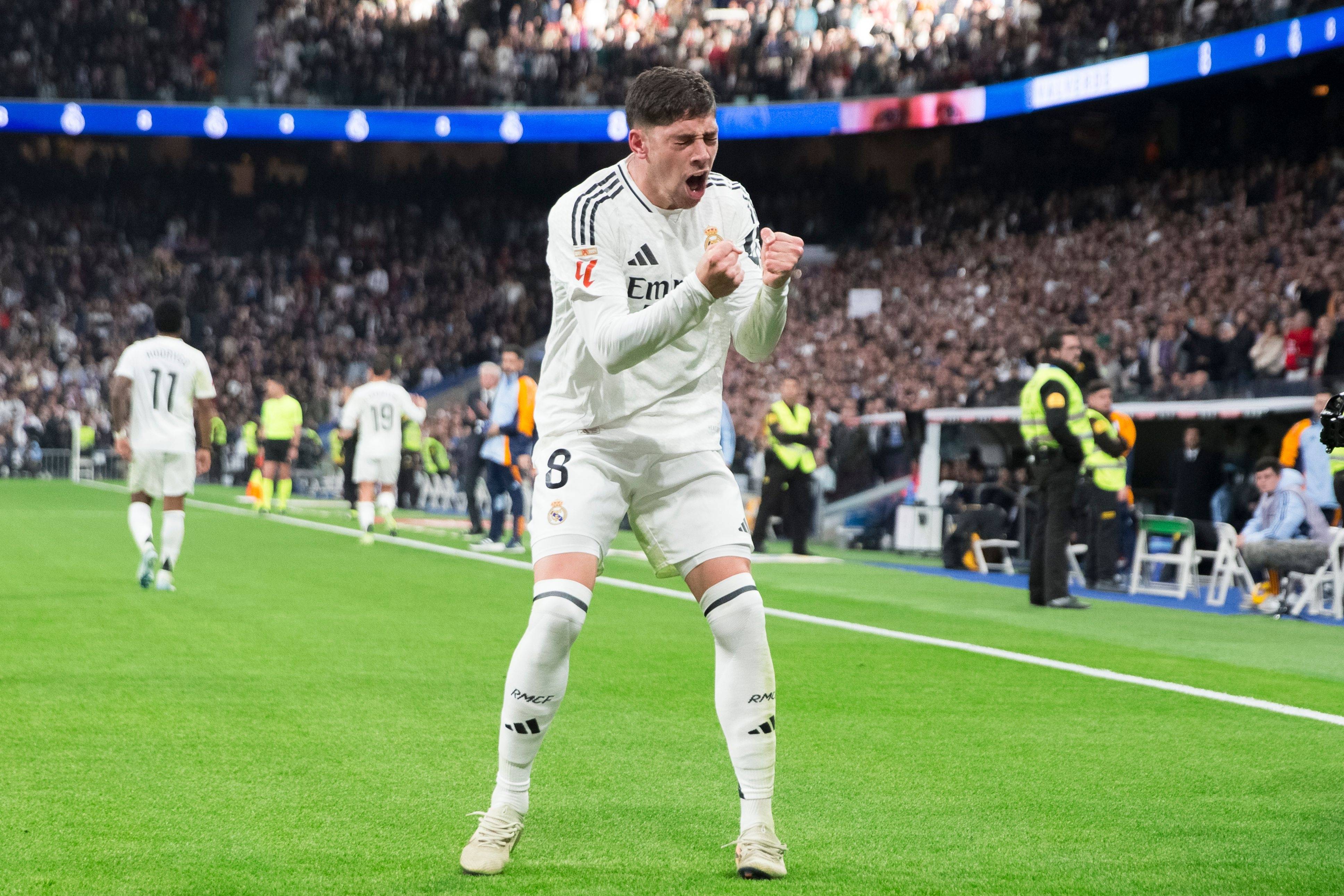 包含皇马备战下一场比赛，球队士气高昂的词条