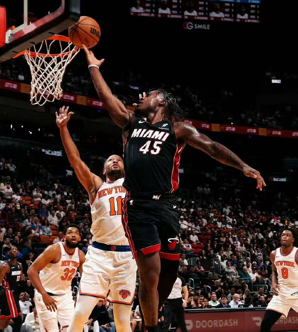 热火核心状态回升，主导球队击败对手